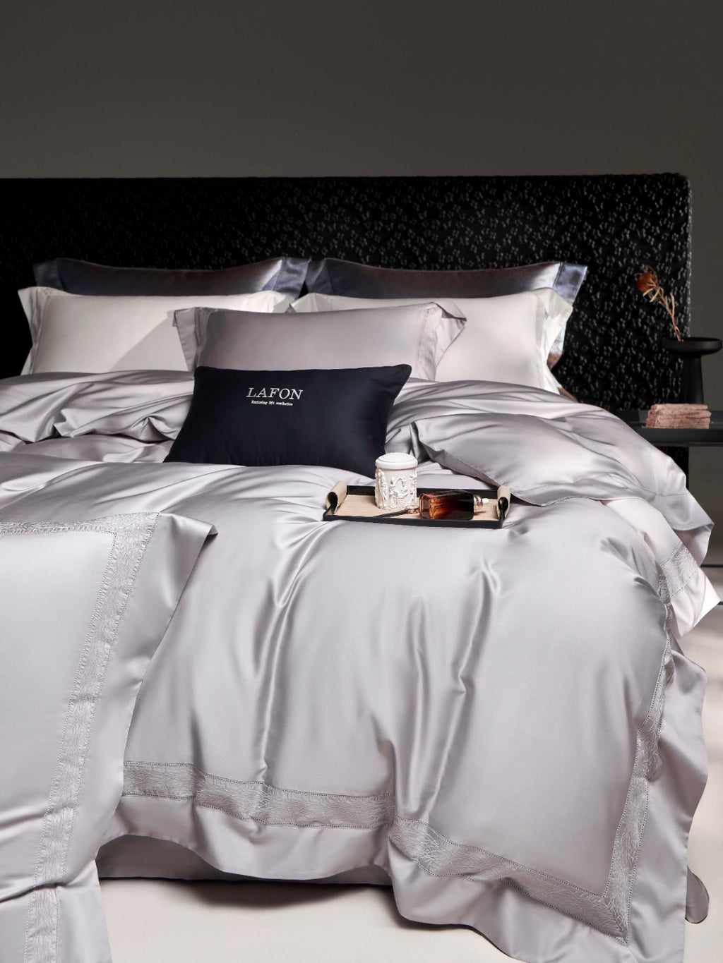 Champs-Élysées (Smoke Grey)