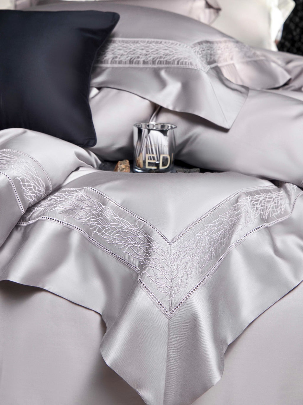 Champs-Élysées (Smoke Grey)